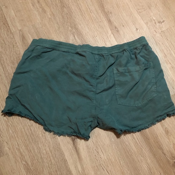 SUPER comfy Aerie lounge shorts - Picture 2 of 2